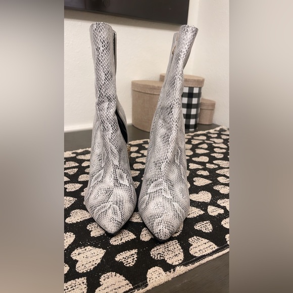 Fashion Nova Boots Midnight Lover Boot - Snake size 7 - Picture 2 of 9